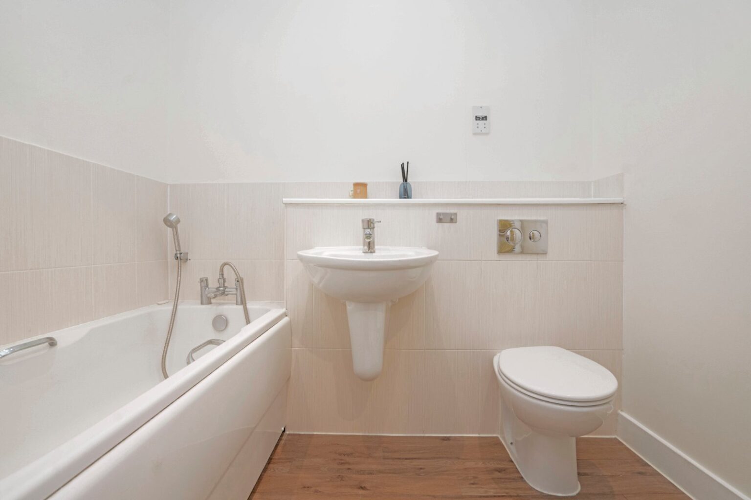 Southcott Road, Teddington, TW11 gallery 8