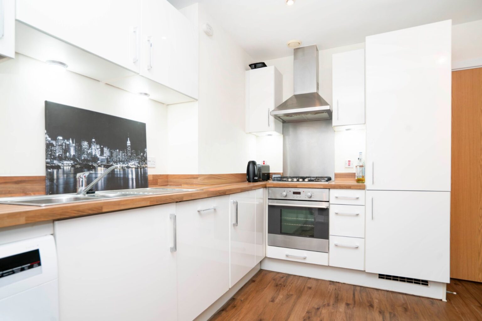 Southcott Road, Teddington, TW11 gallery 3