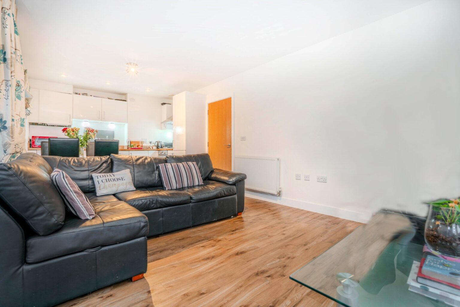 Southcott Road, Teddington, TW11 gallery 2