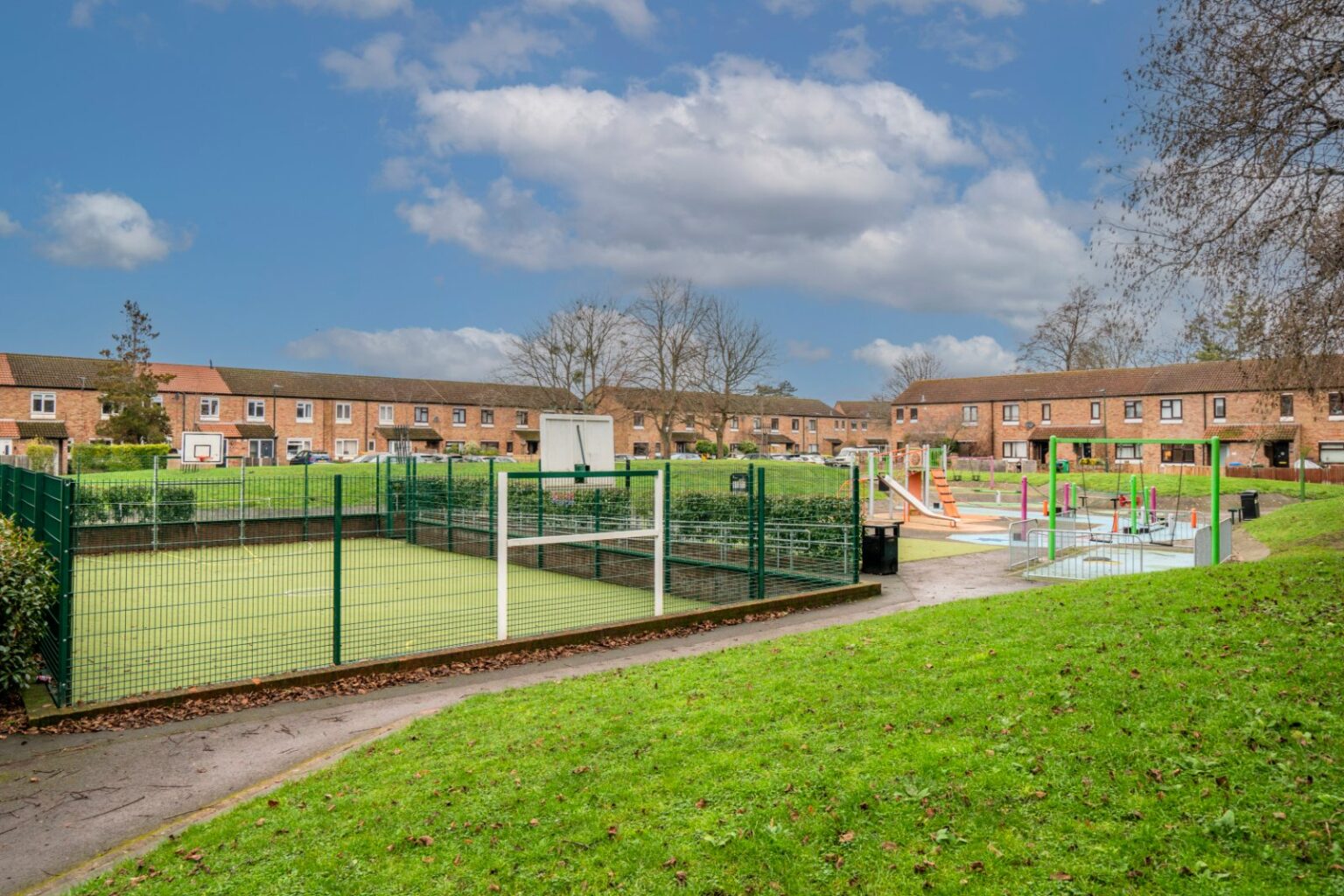 Down Road, Teddington, TW11 gallery 11