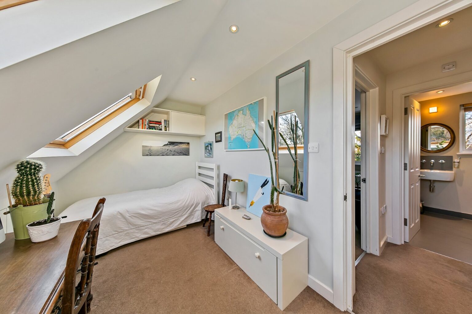 Holmesdale Road, Teddington, TW11 gallery 17