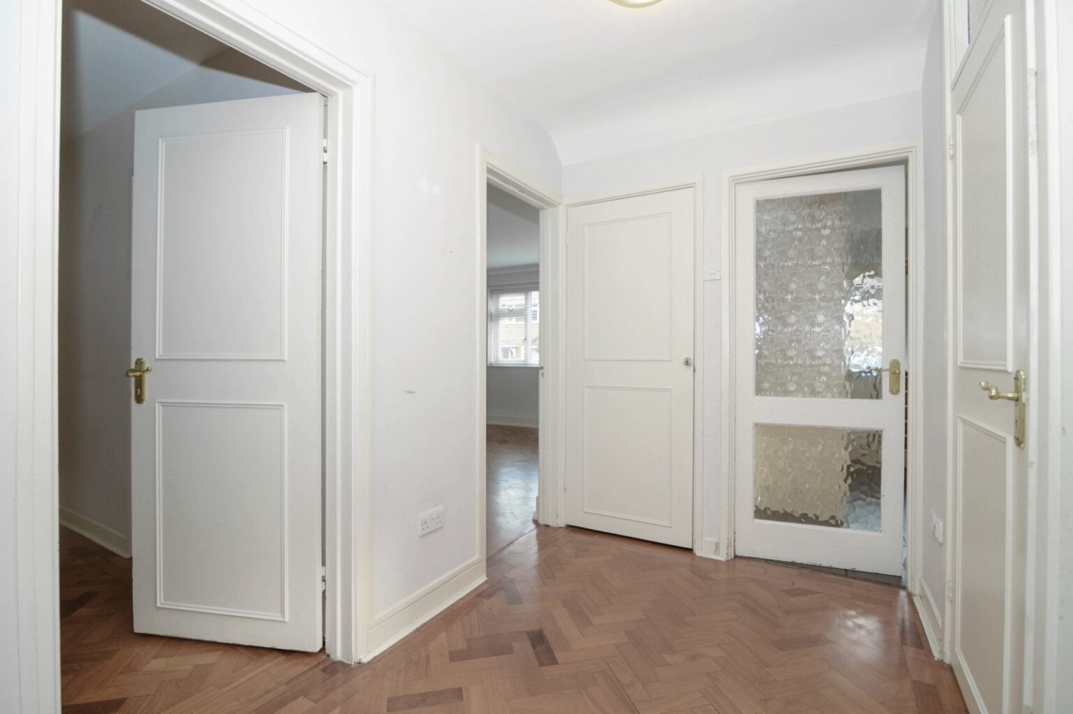 Shaef Way, Teddington, TW11 gallery 4