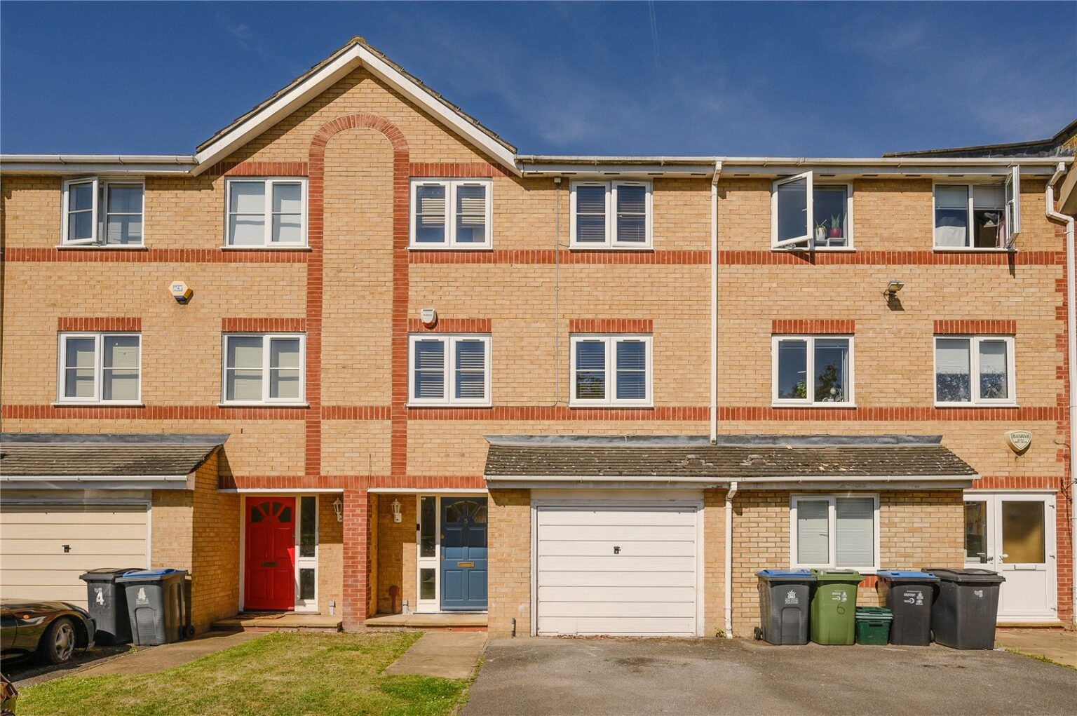 Winery Lane, Kingston upon Thames, KT1 gallery 1