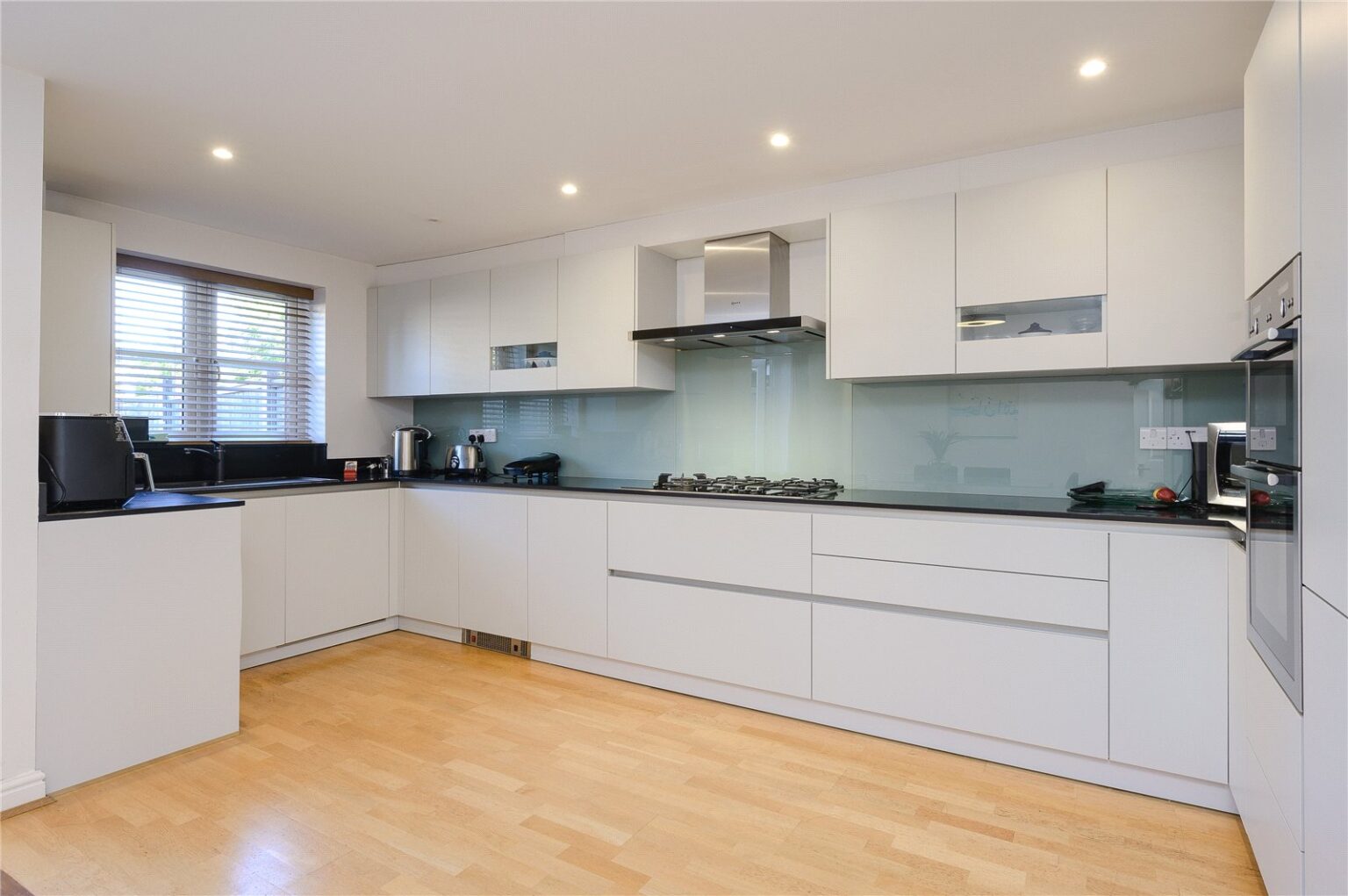 Winery Lane, Kingston upon Thames, KT1 gallery 2