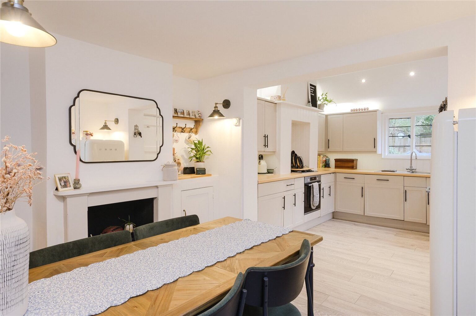 Oaklea Passage, Kingston upon Thames, KT1 gallery 8