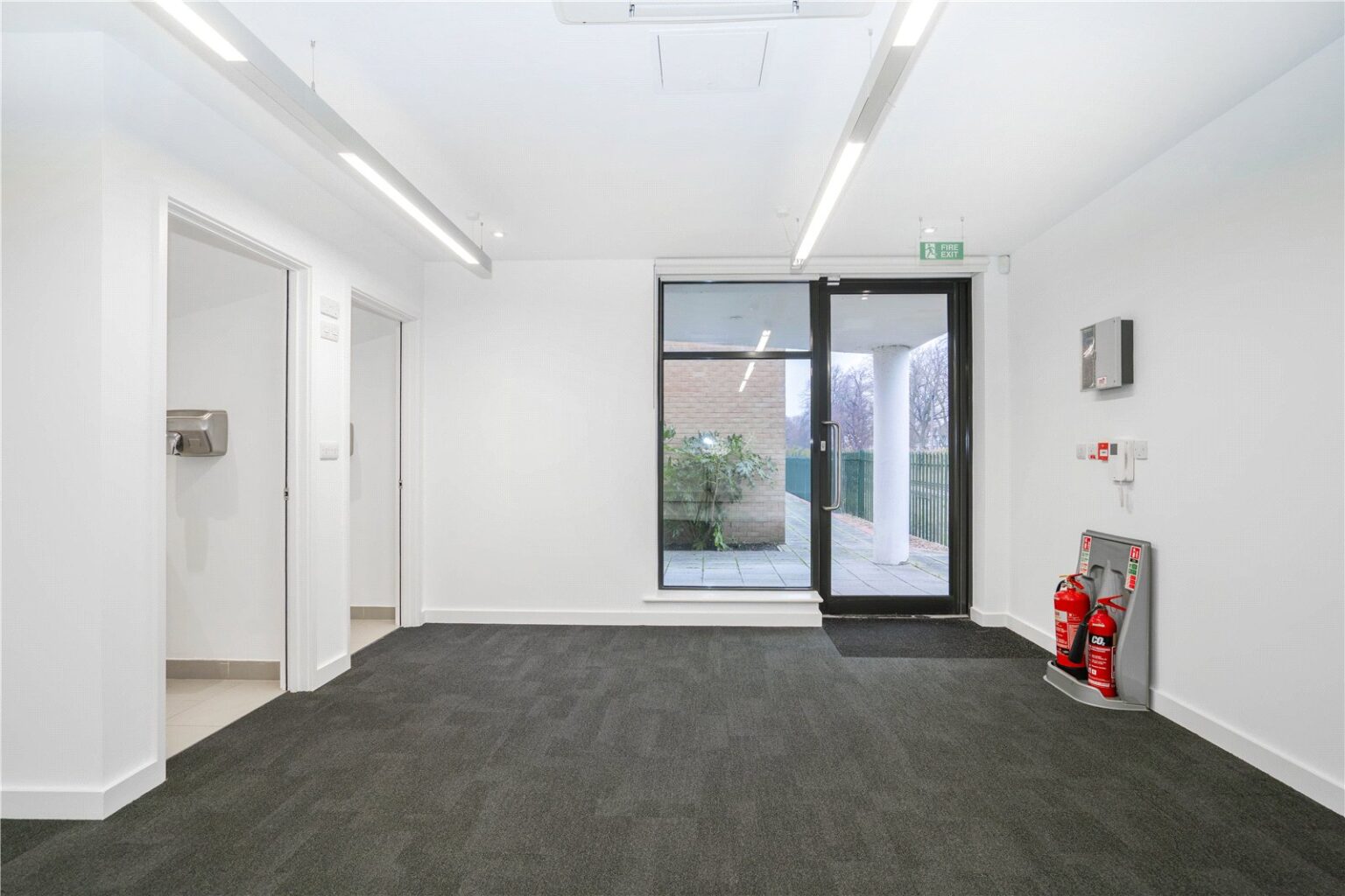 Sandycombe Road, Richmond, TW9 gallery 5