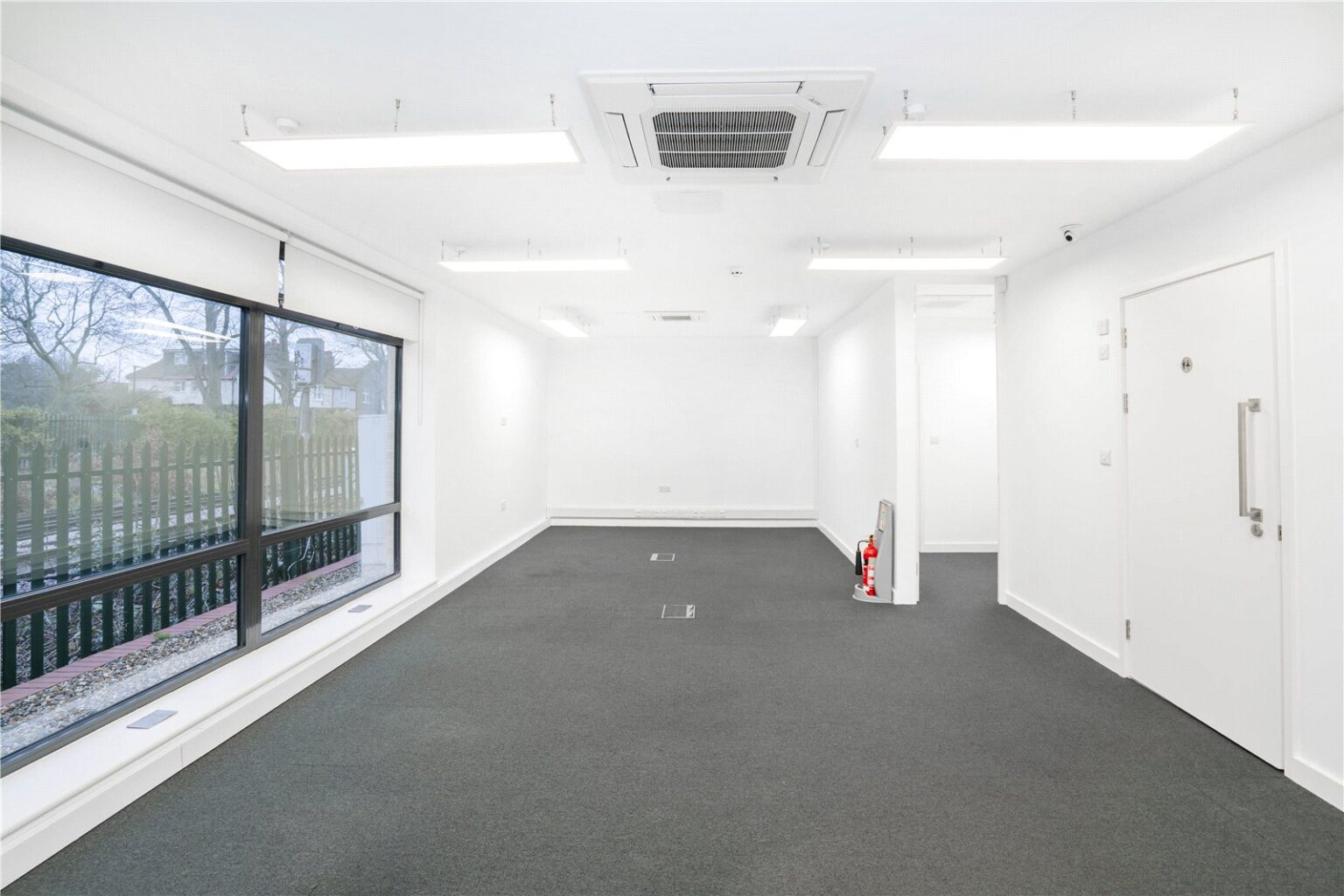 Sandycombe Road, Richmond, TW9 gallery 6