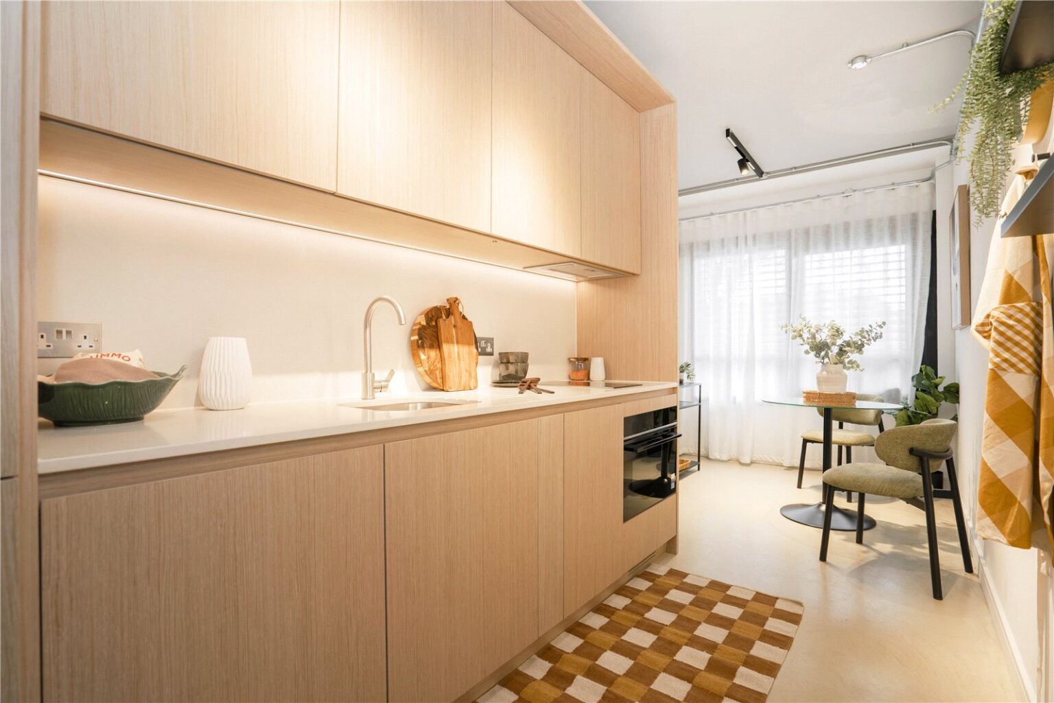 Victoria Villas, Richmond, TW9 gallery 4