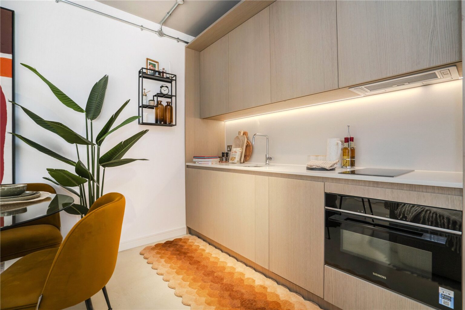 Victoria Villas, Richmond, TW9 gallery 4