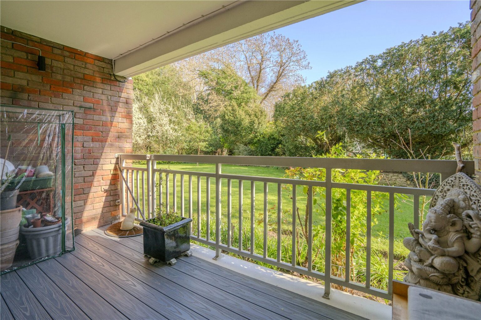 Courtlands, Sheen Road, TW10 gallery 21