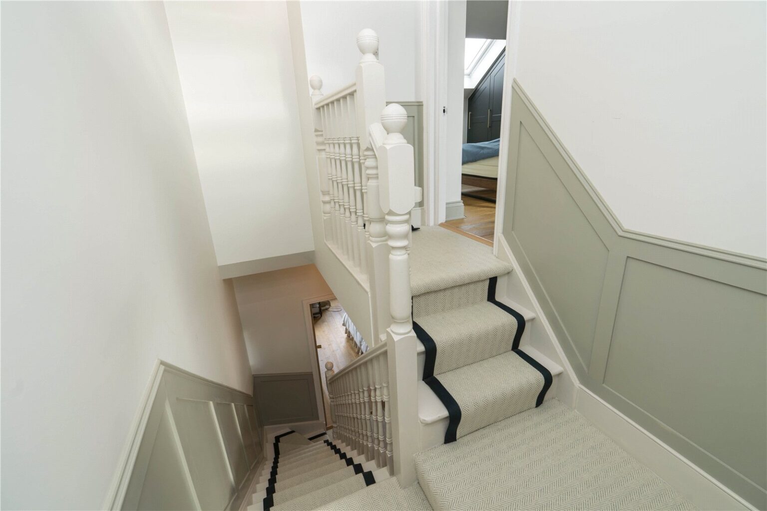 Beaumont Avenue, Richmond, TW9 gallery 9