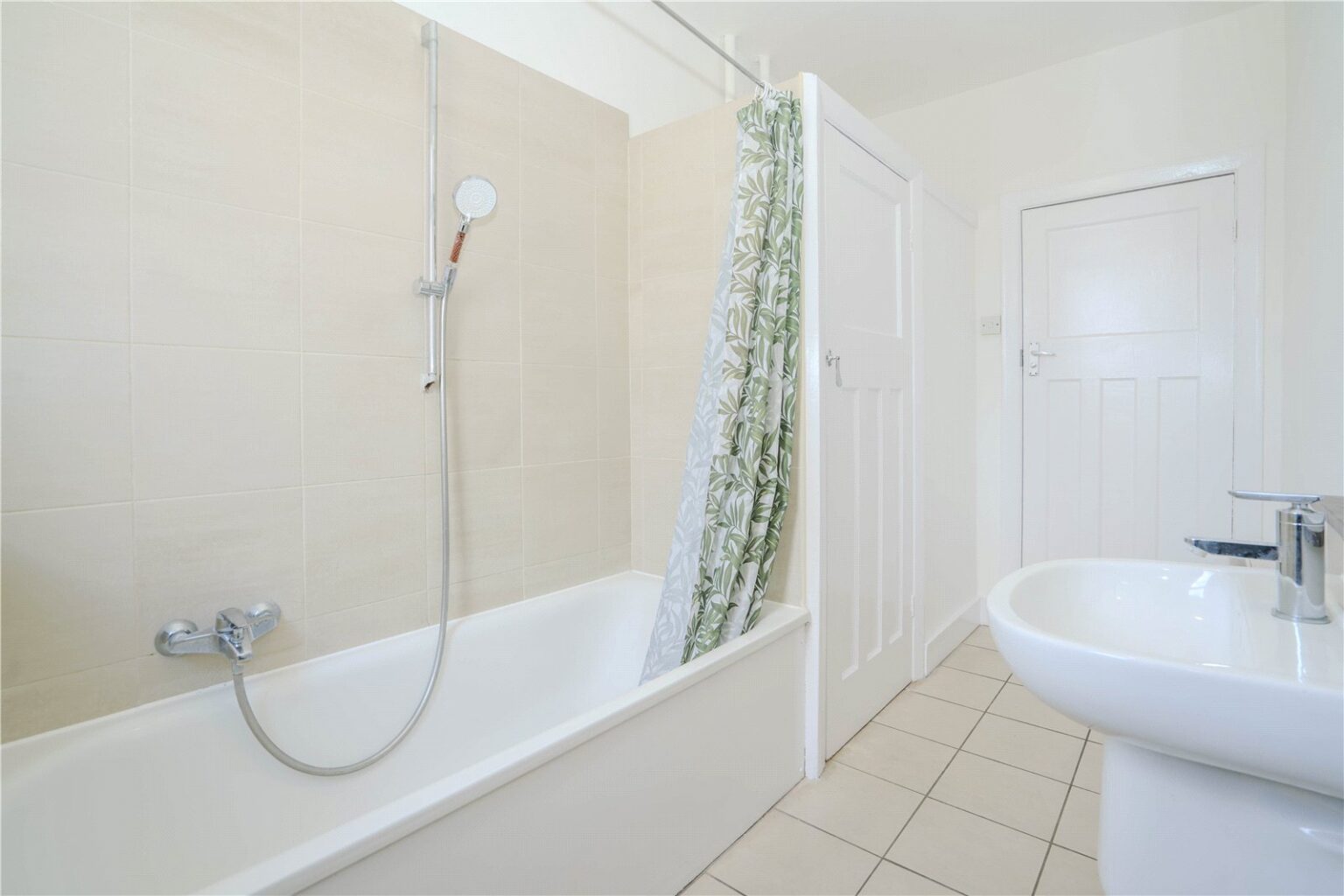 London Road, Kingston upon Thames, KT2 gallery 8