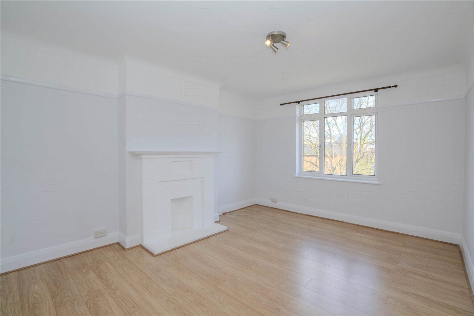 London Road, Kingston upon Thames, KT2 gallery 9