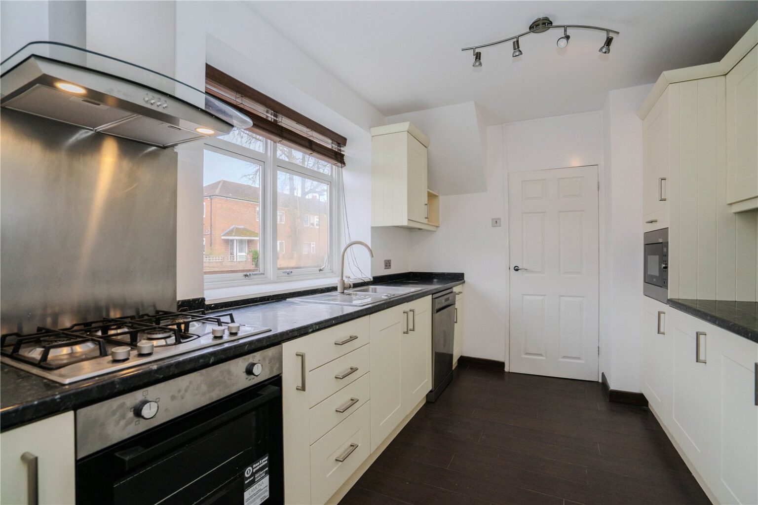 Maguire Drive, Richmond, TW10 gallery 4