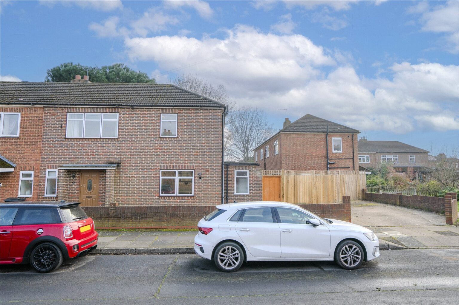 Maguire Drive, Richmond, TW10 gallery 2