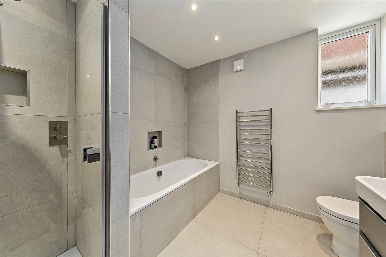 Trowlock Avenue, Teddington, TW11 gallery 16