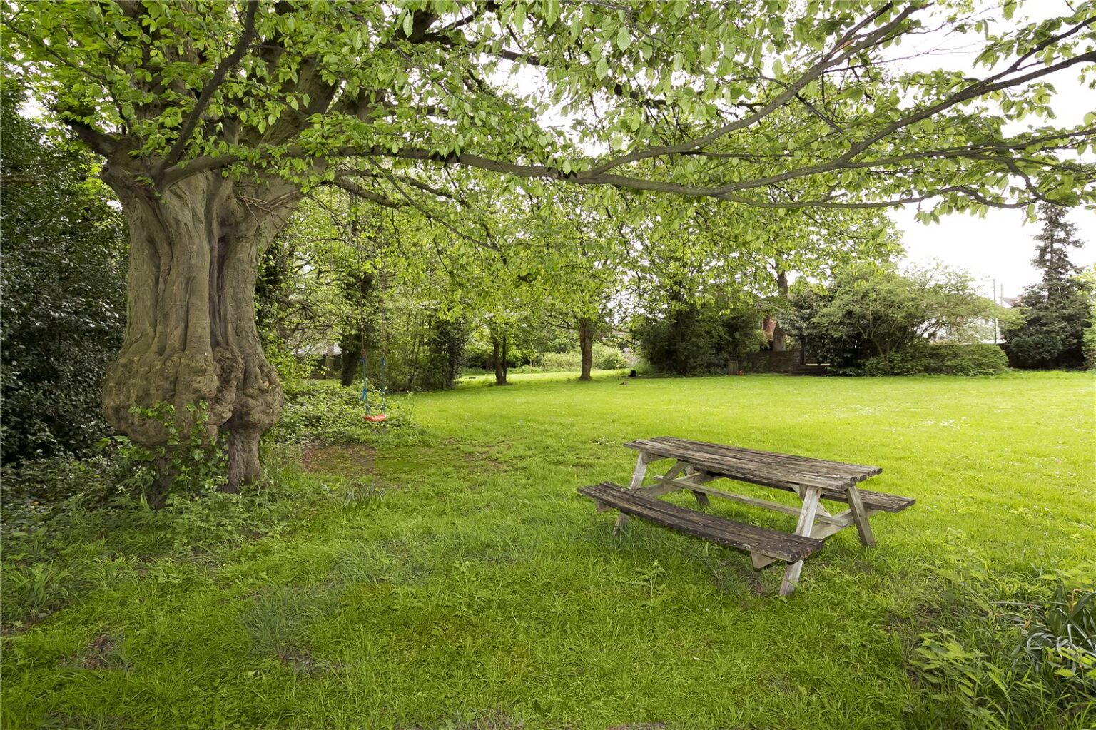 Trowlock Avenue, Teddington, TW11 gallery 13