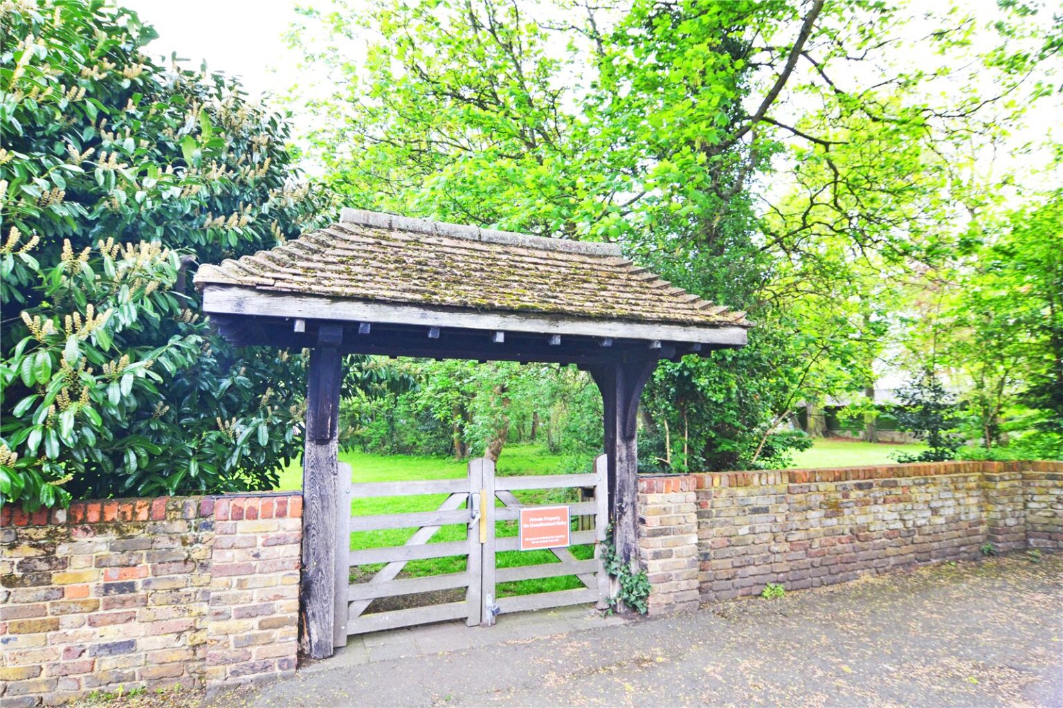 Trowlock Avenue, Teddington, TW11 gallery 8