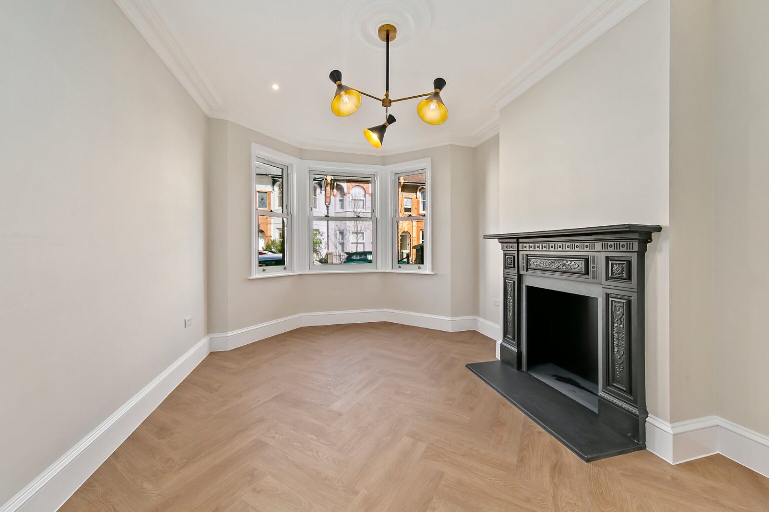 Warwick Road, Hampton Wick, KT1 gallery 2