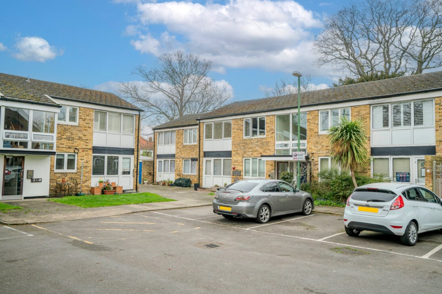 Maddison Close, Teddington, TW11 gallery 1