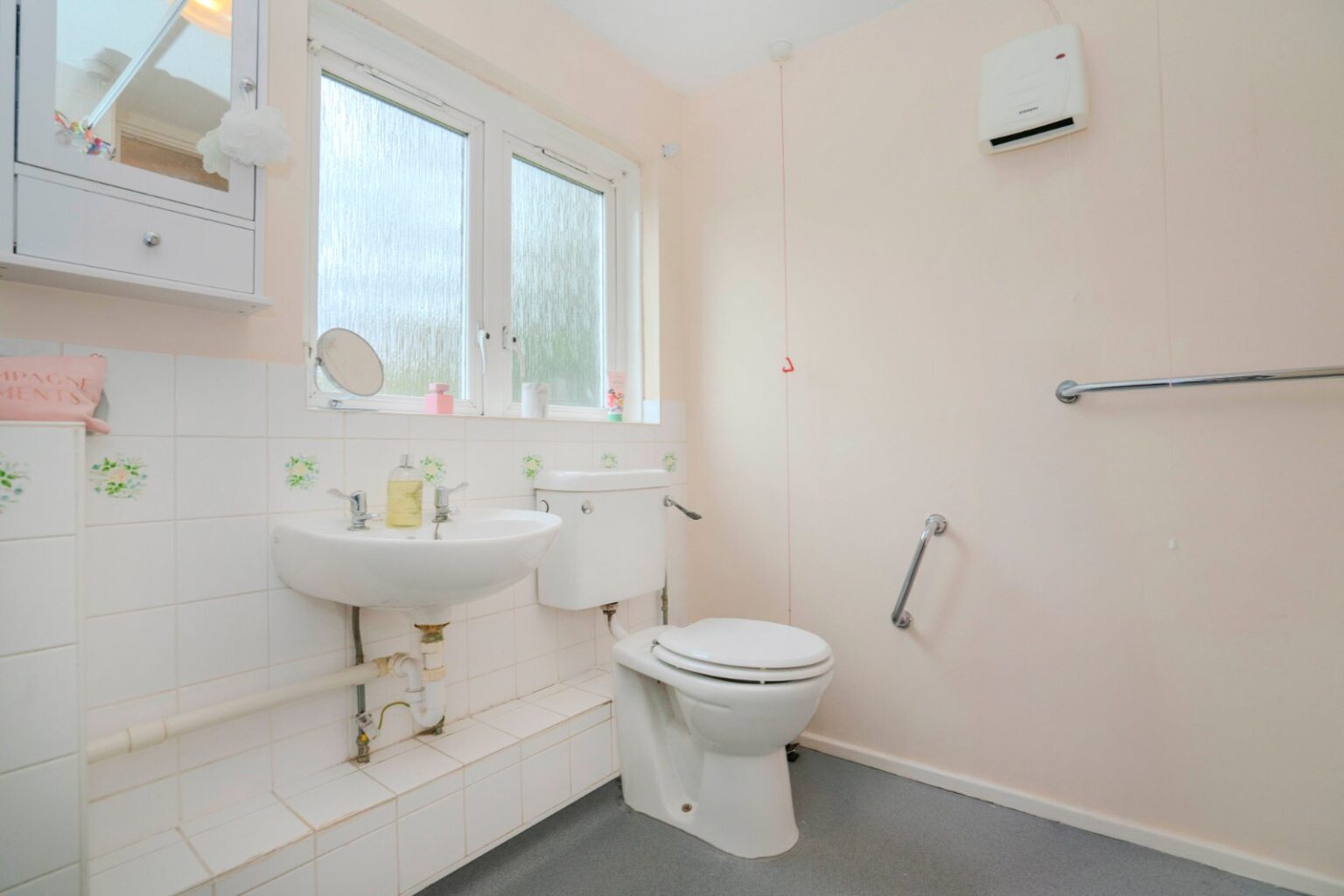 Maddison Close, Teddington, TW11 gallery 6