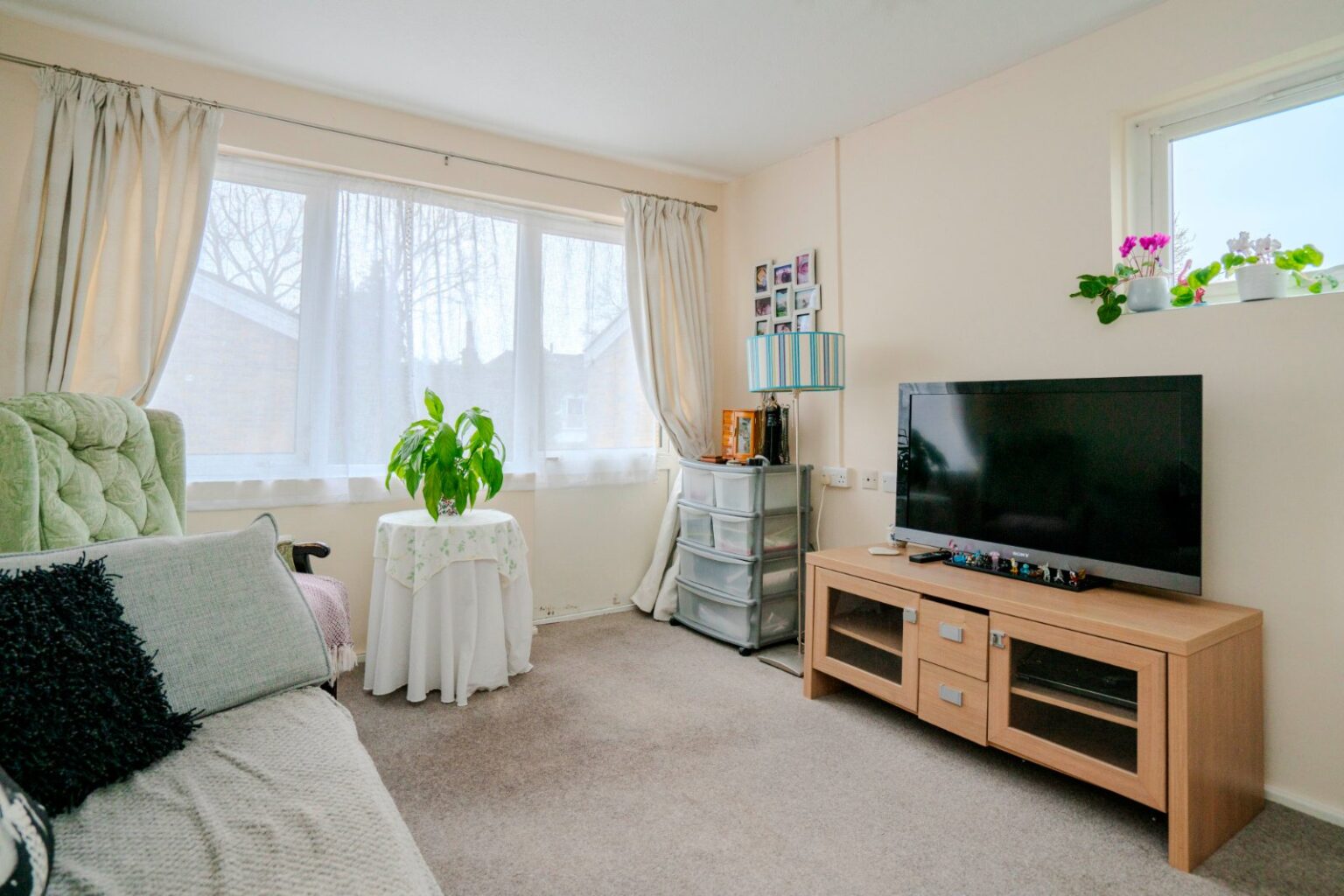 Maddison Close, Teddington, TW11 gallery 8