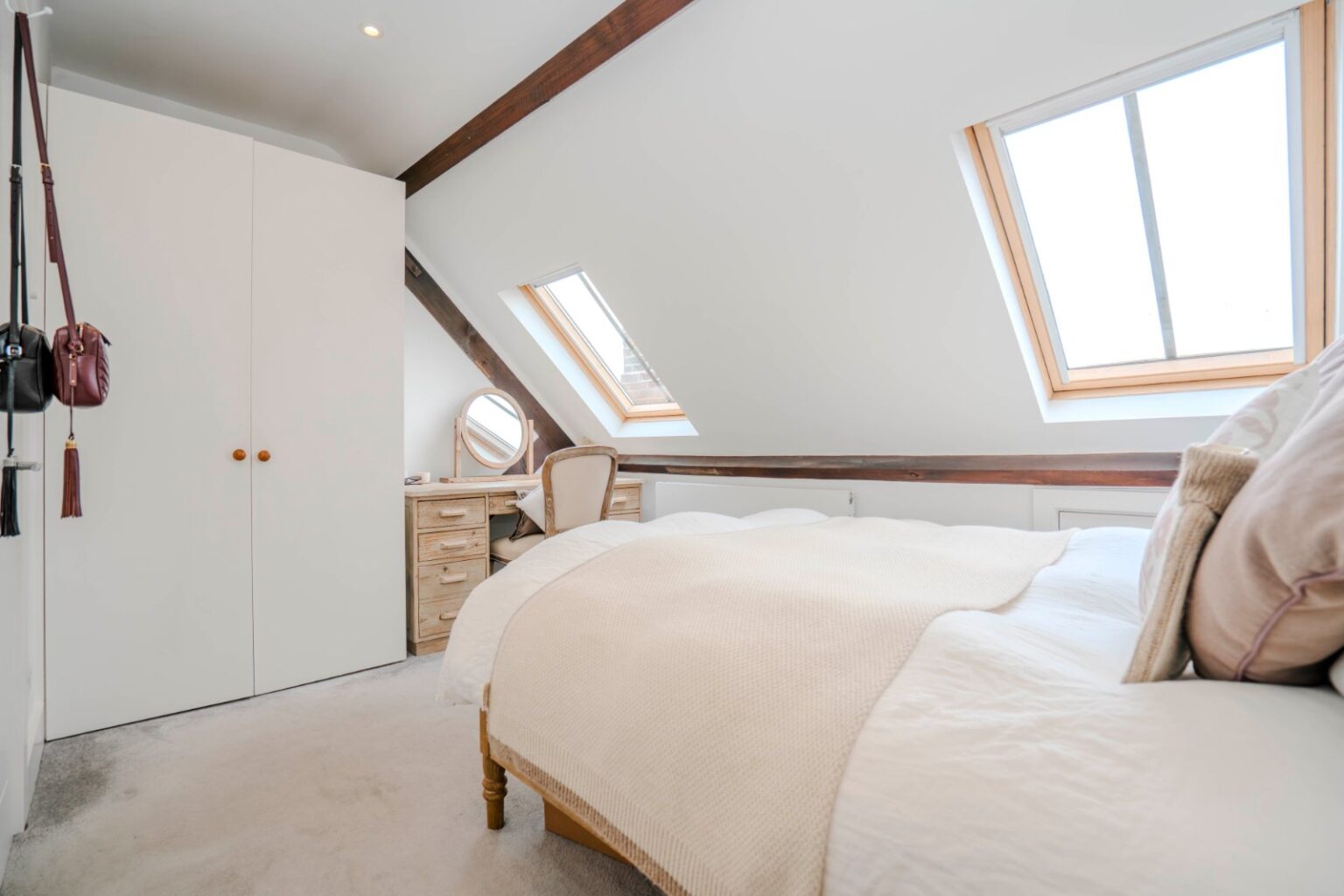 High Street, Hampton Wick, KT1 gallery 6