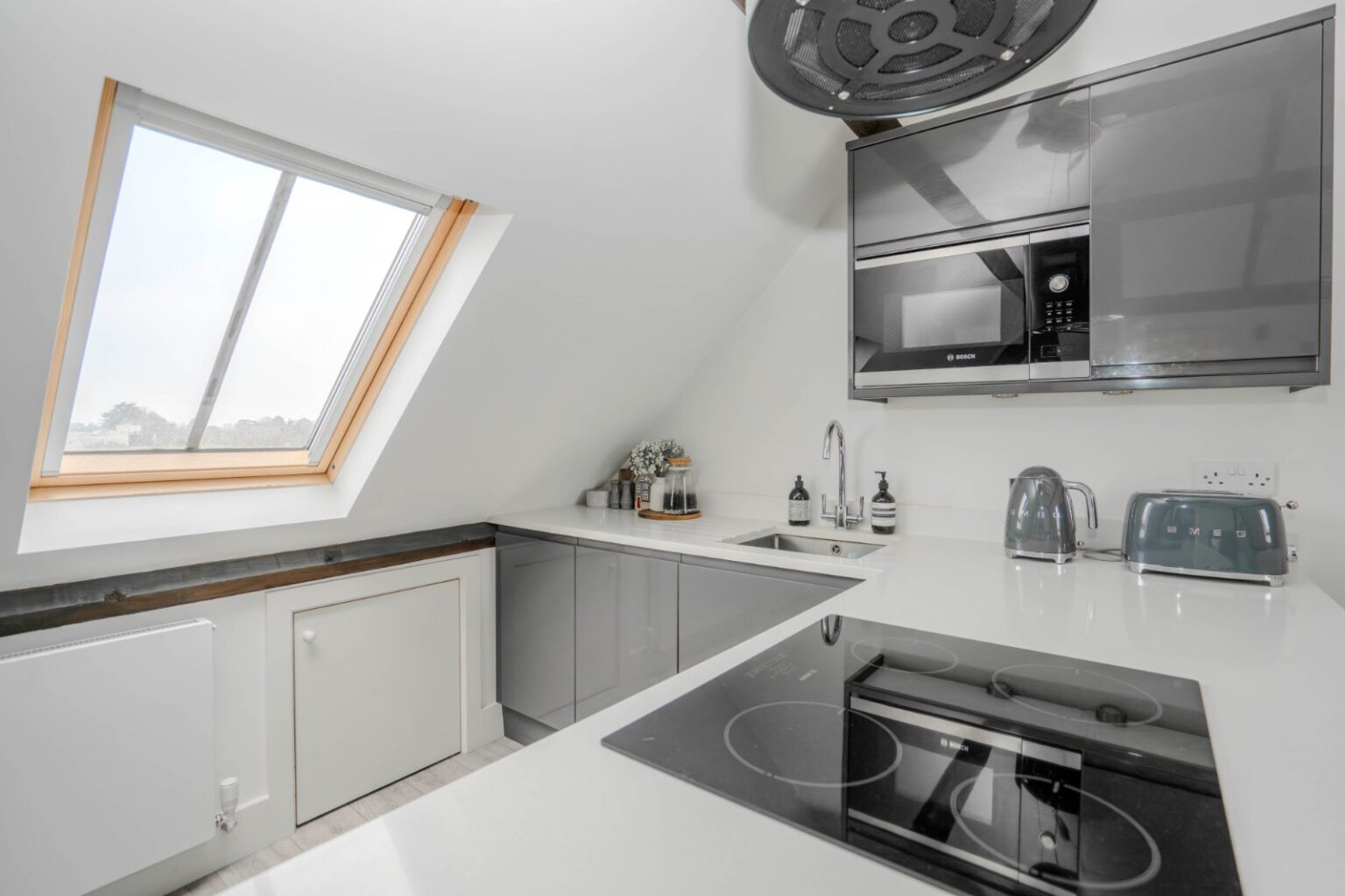 High Street, Hampton Wick, KT1 gallery 11