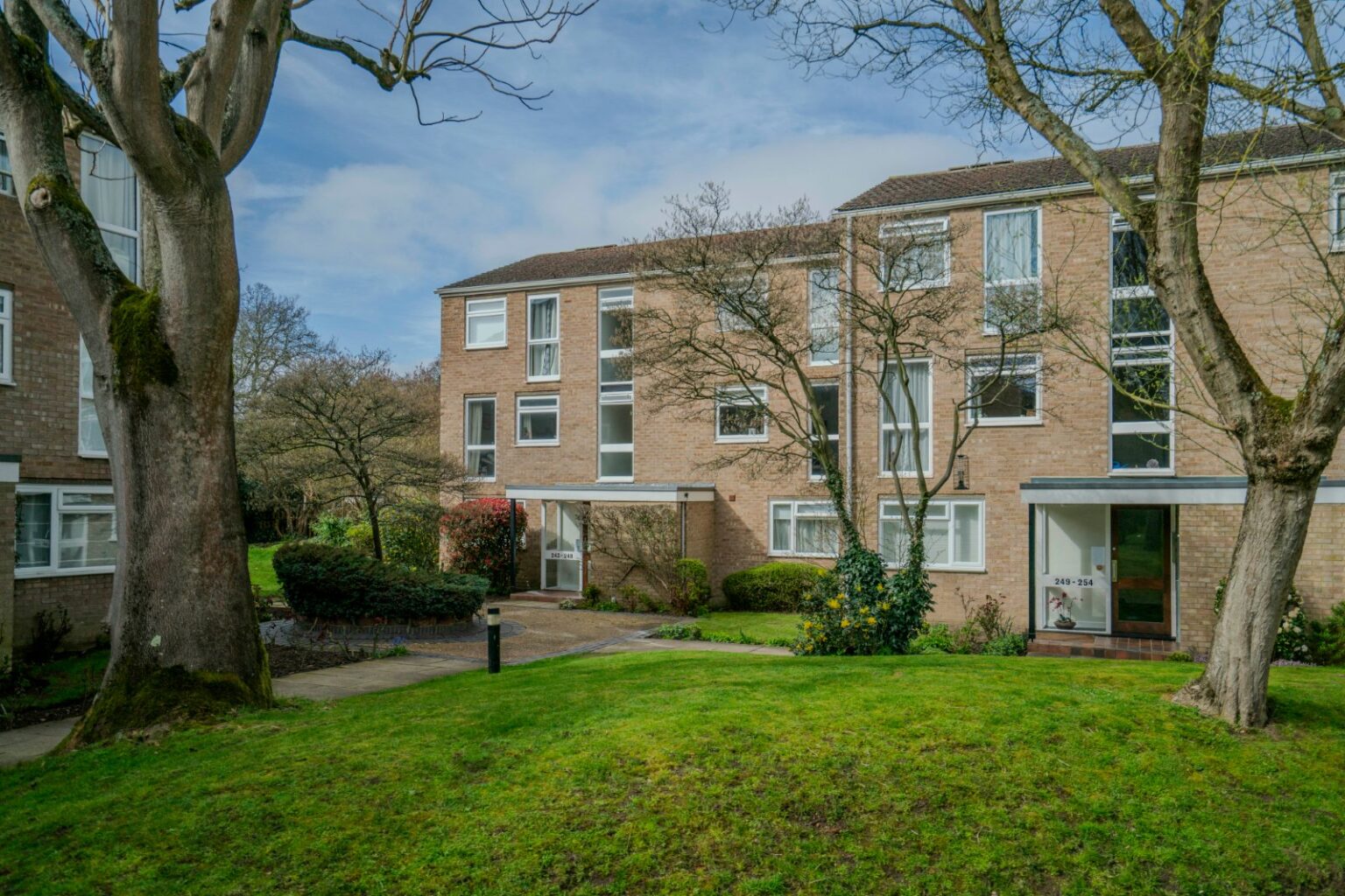 Harrowdene Gardens, Teddington, TW11 gallery 13