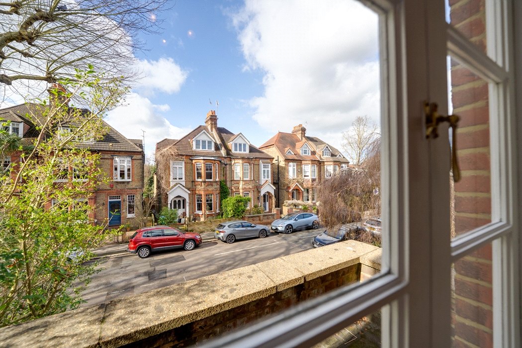 Waldegrave Gardens, Strawberry Hill, TW1 gallery 16