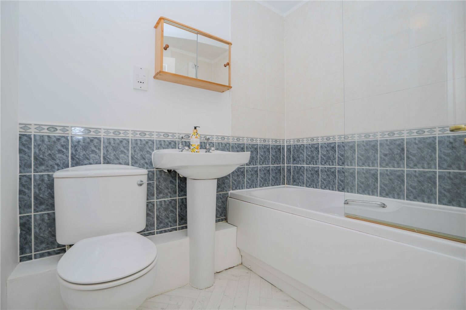 Regents Court, Sopwith Way, KT2 gallery 10