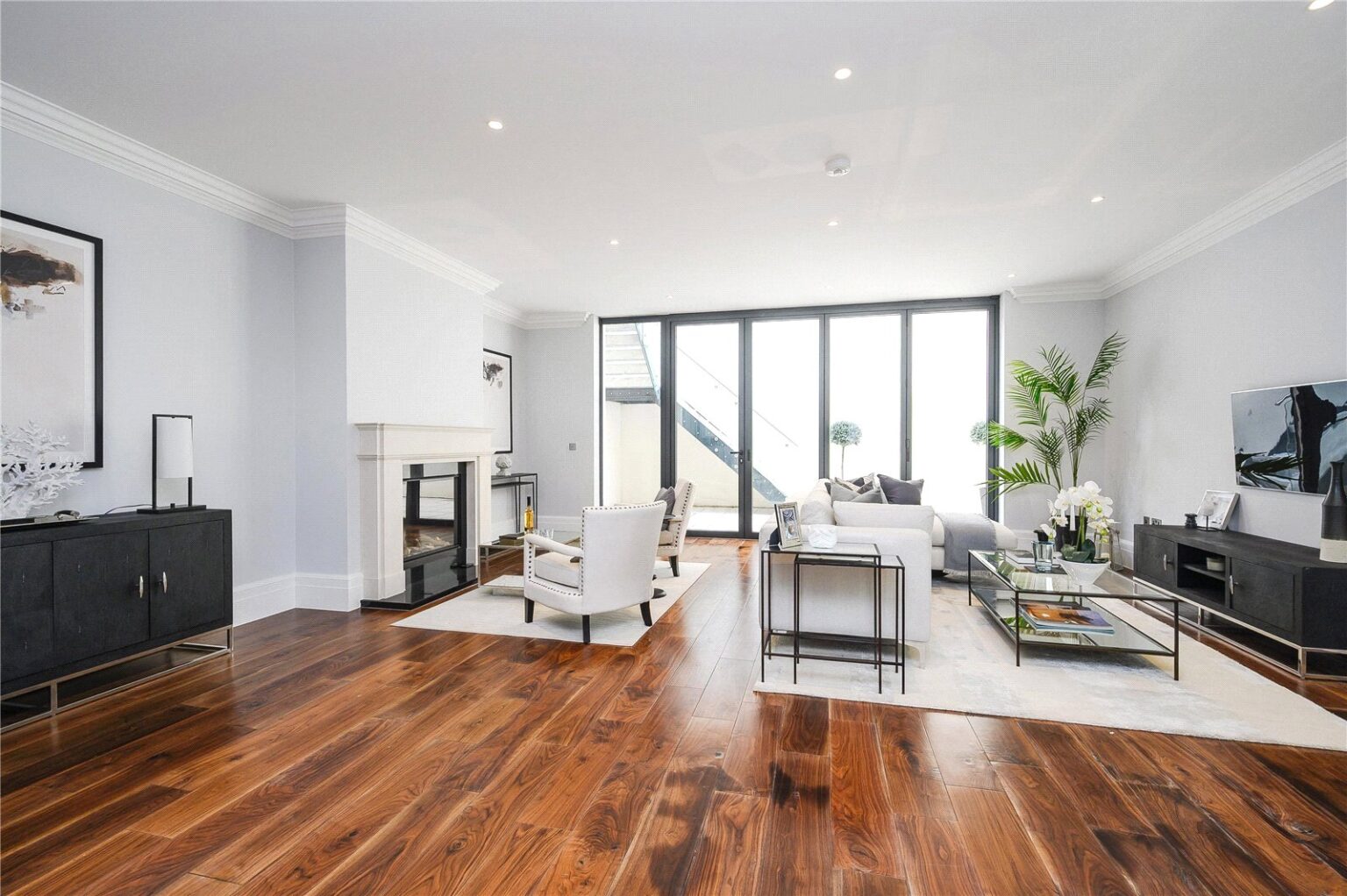 Kings Road, Richmond, TW10 gallery 3