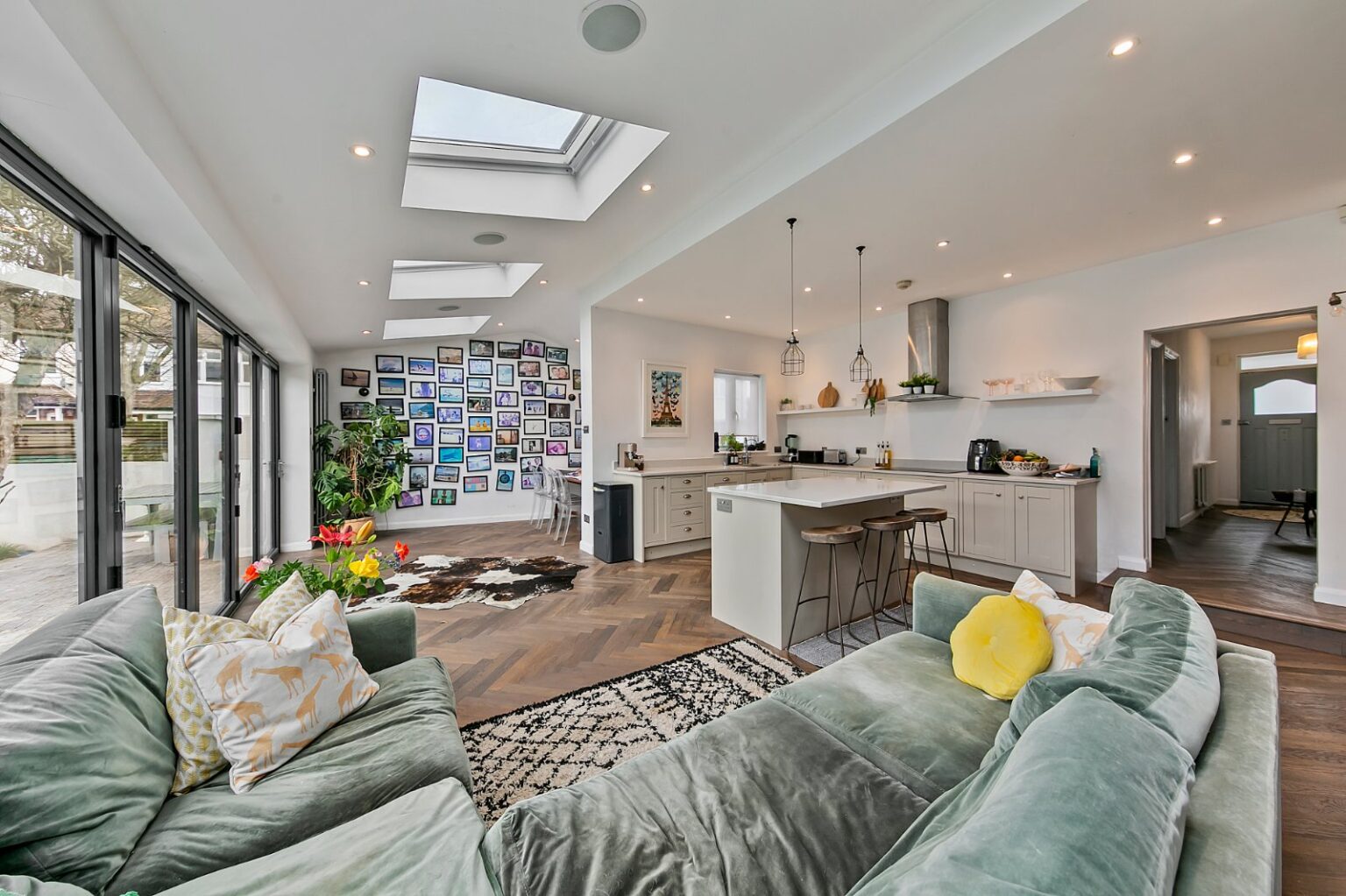 Cambridge Crescent, Teddington, TW11 gallery 16