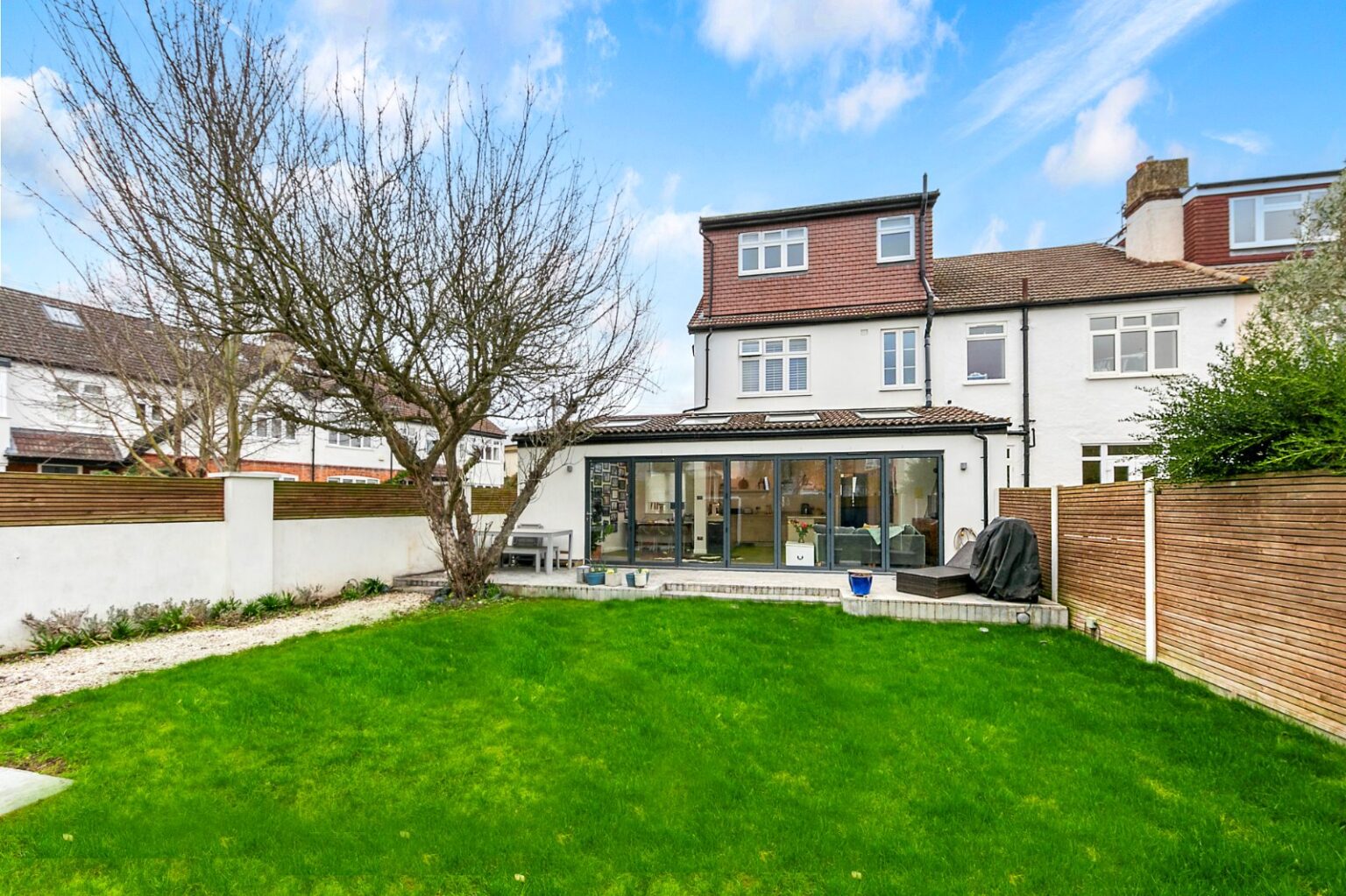 Cambridge Crescent, Teddington, TW11 gallery 18