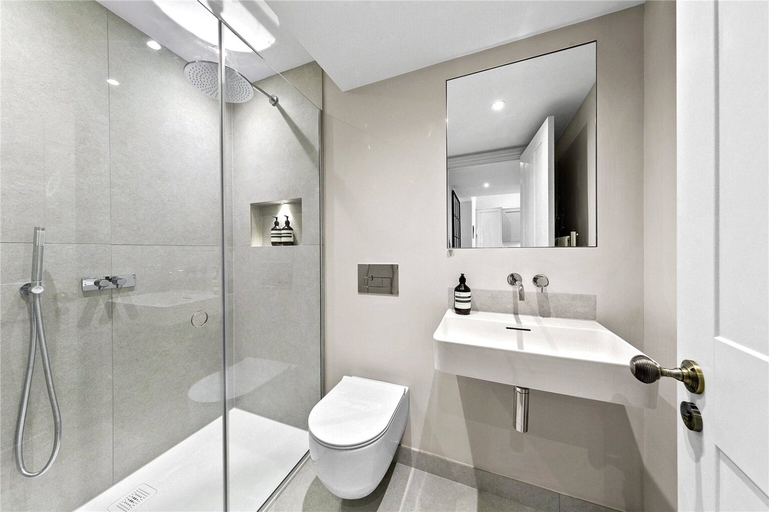Flat 2, Upper Richmond Road, London, SW15 gallery 8