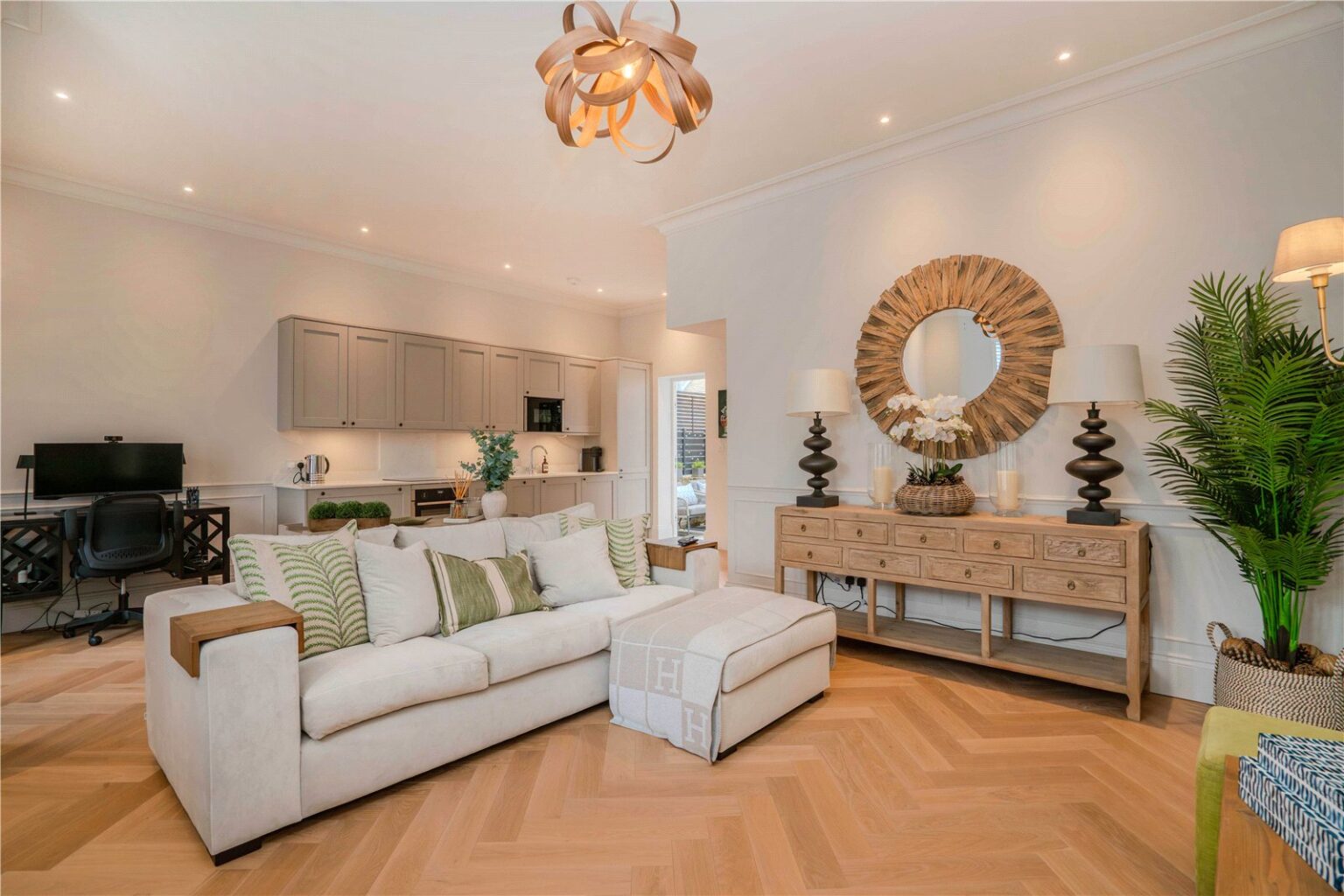 Flat 2, Upper Richmond Road, London, SW15 gallery 2