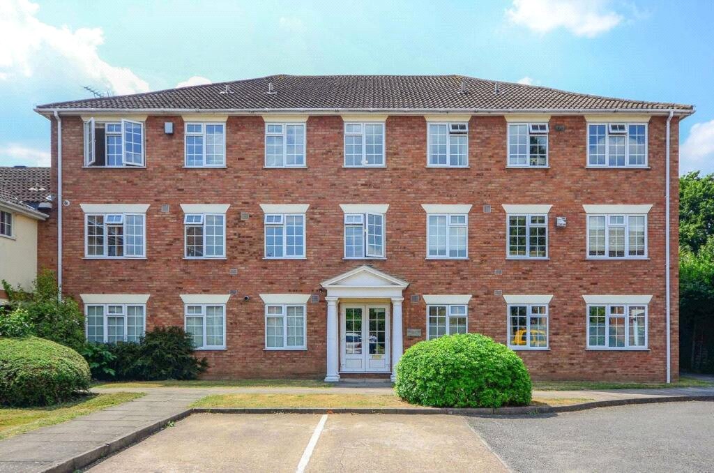 Abbottsmede Close, Twickenham, TW1 gallery 1