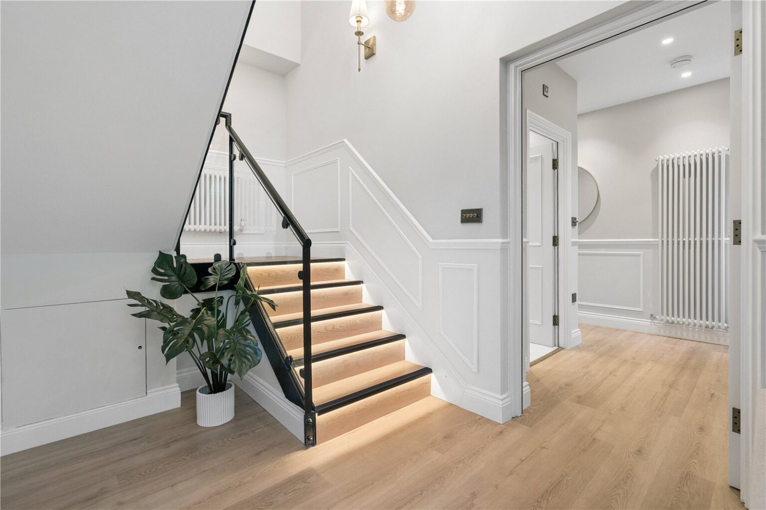 Sandycombe Road, Richmond, TW9 gallery 2