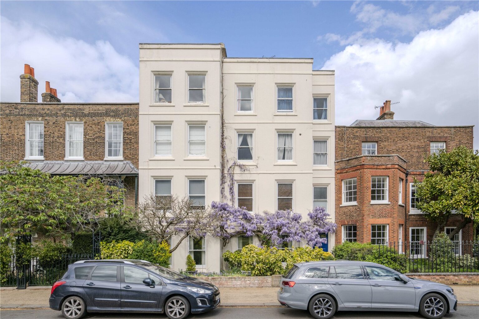 Kew Green, Richmond, TW9 gallery 1