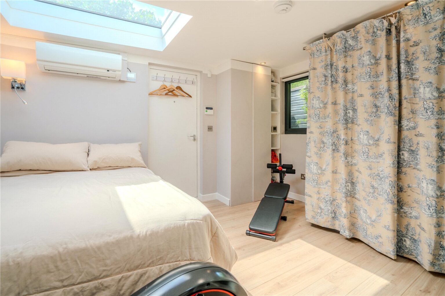 Kings Farm Avenue, Richmond, TW10 gallery 10
