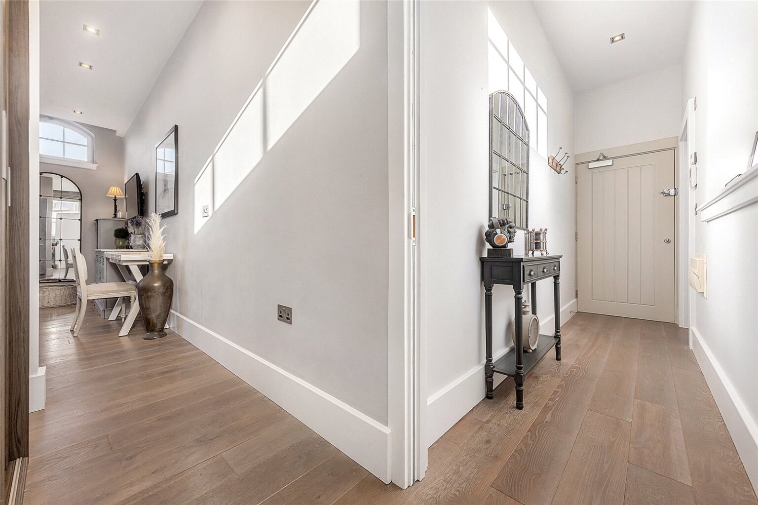 Dunstable Road, Richmond, TW9 gallery 2