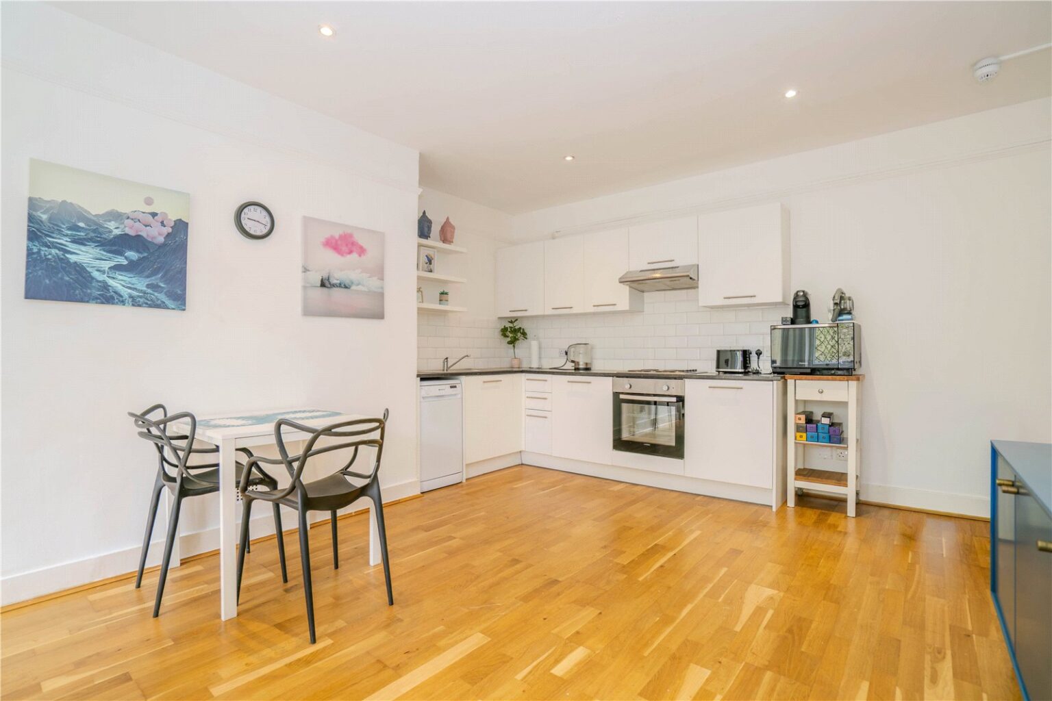 Kew Gardens Road, Richmond, TW9 gallery 3