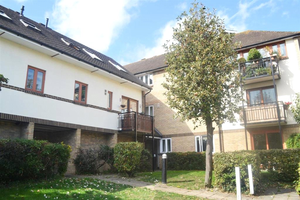 Manor House Way, Isleworth, TW7 gallery 3