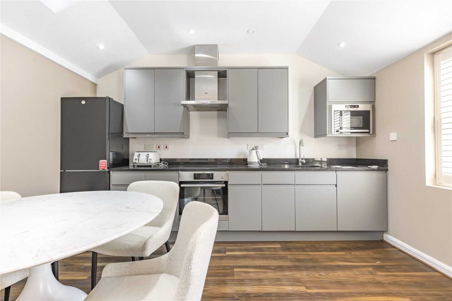 Foxton Mews, Richmond, TW10 gallery 2