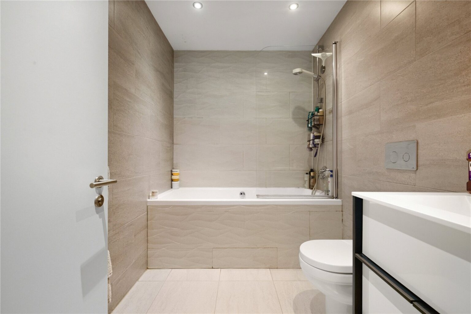 Elsinore Way, Richmond, TW9 gallery 6