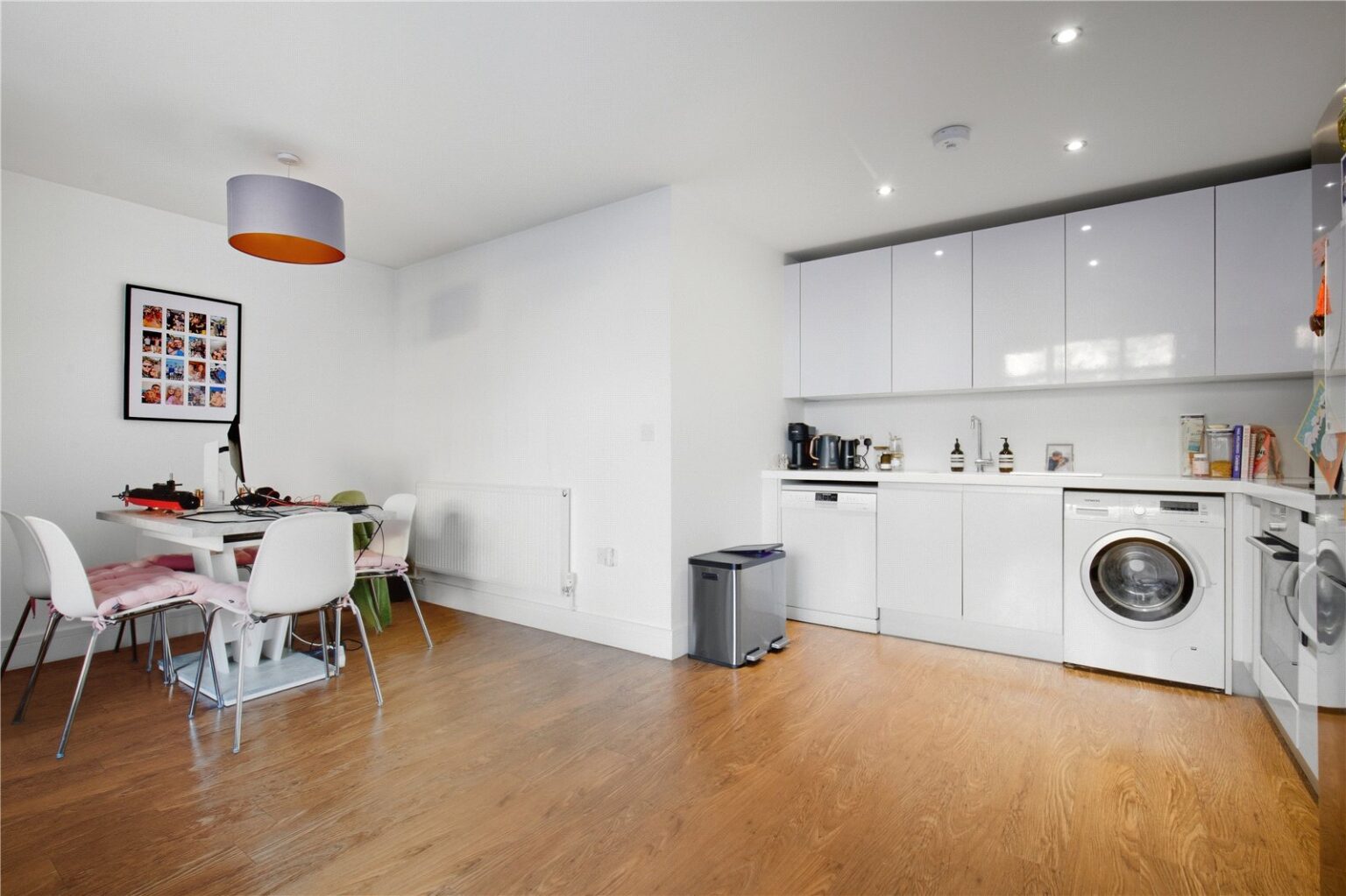 Elsinore Way, Richmond, TW9 gallery 2