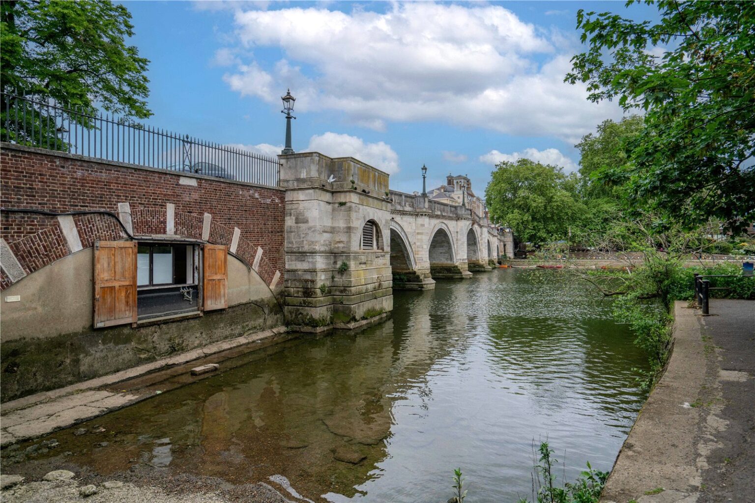 Clevedon Road, Twickenham, TW1 gallery 21