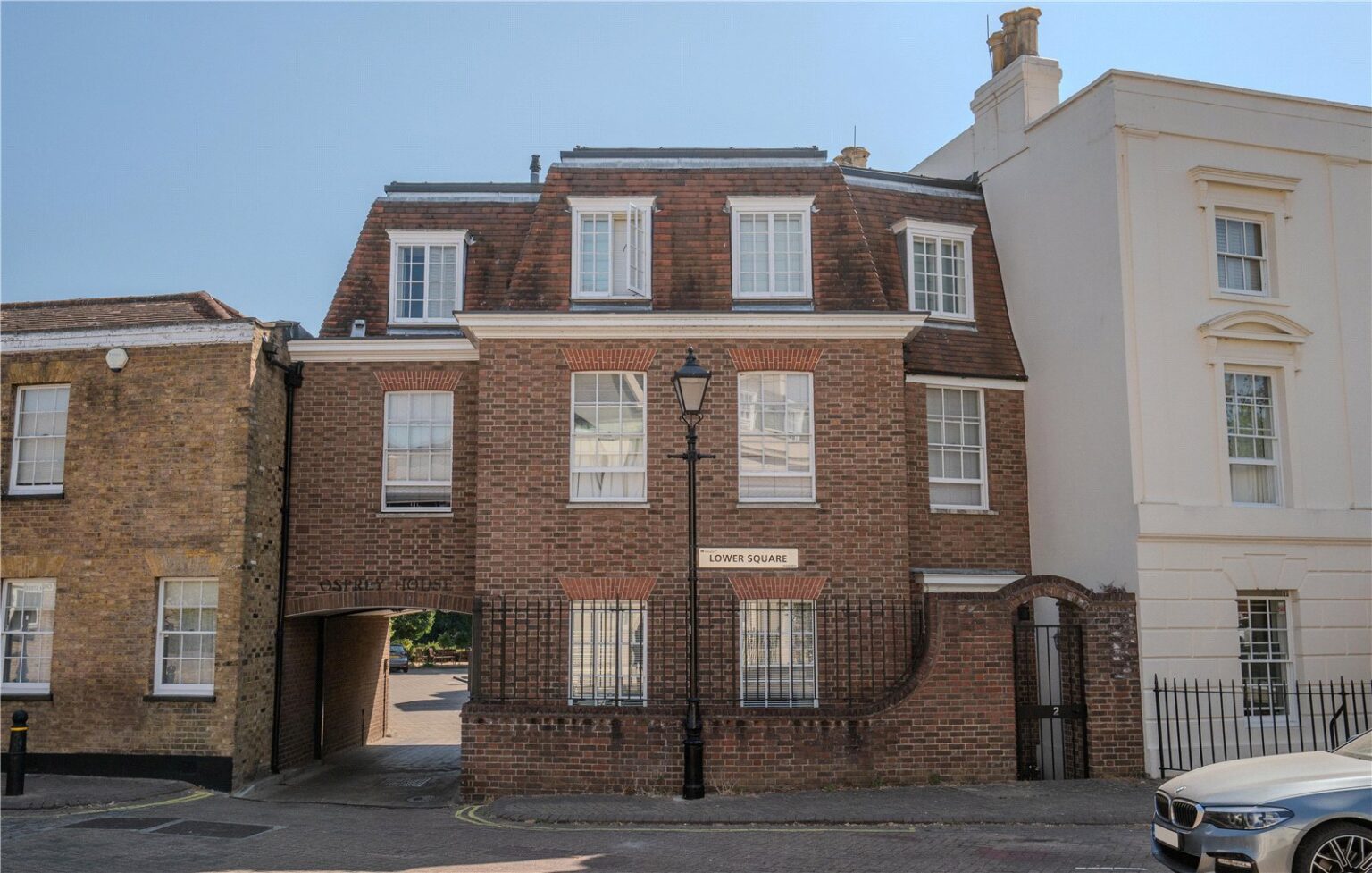 Lower Square, Isleworth, TW7 gallery 1