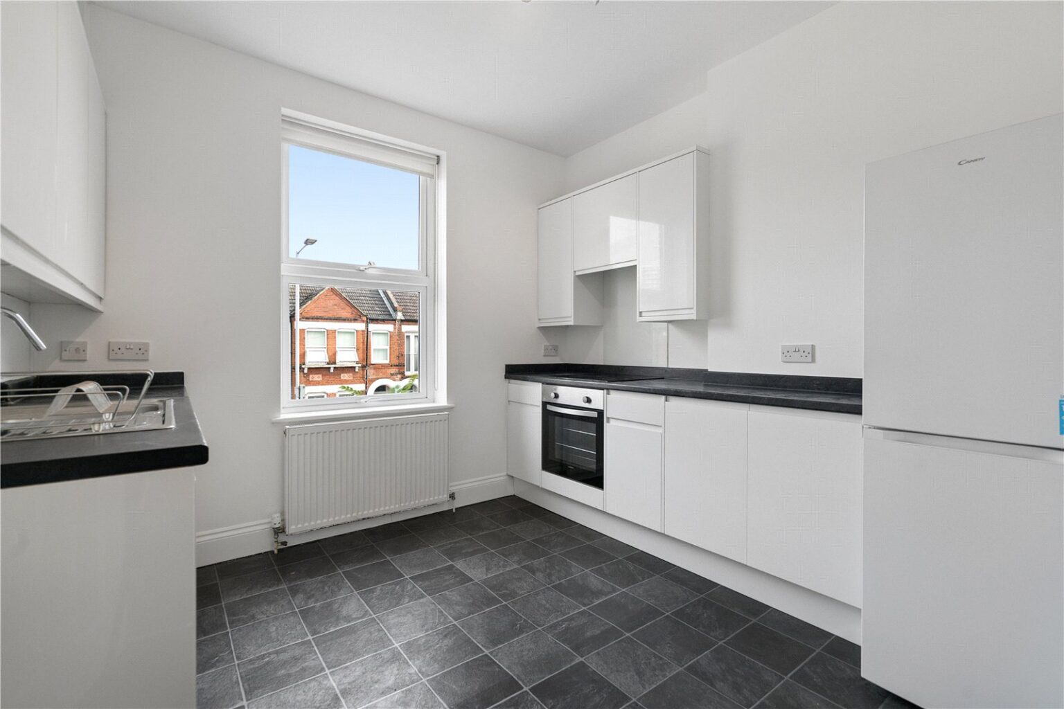 Hawks Road, Kingston upon Thames, KT1 gallery 2