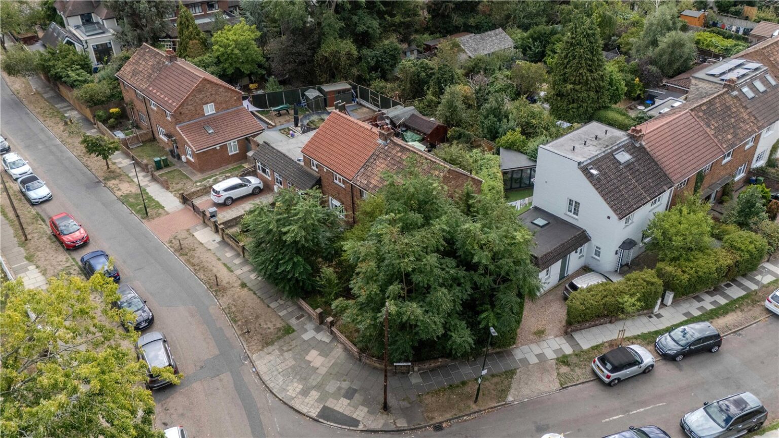 Clifford Road, Richmond, TW10 gallery 1